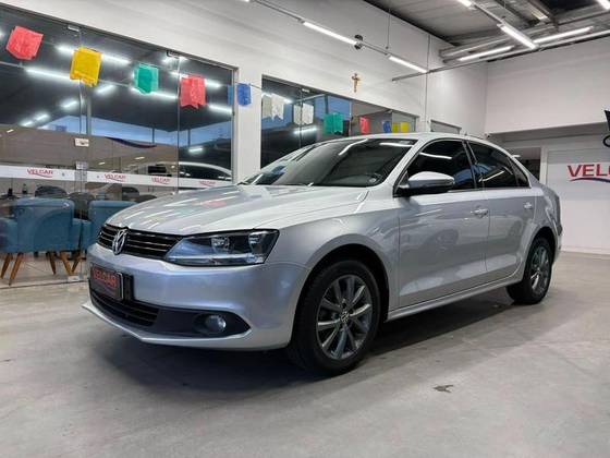 VOLKSWAGEN JETTA 2.0 COMFORTLINE FLEX 4P TIPTRONIC VOLKSWAGEN JETTA 2.0 COMFORTLINE FLEX 4P TIPTRONIC